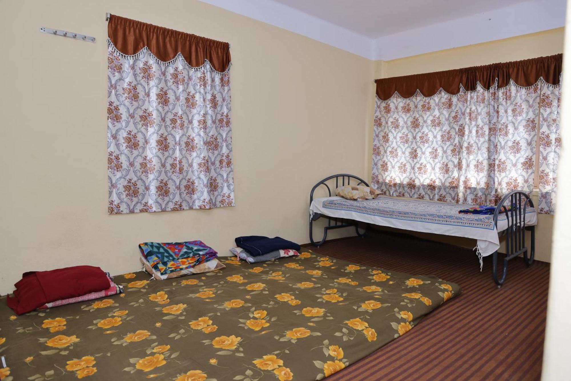 Appartement 3 Bhk Non-Ac For 4 To 10 Guests For Families à Haïdarabad Extérieur photo